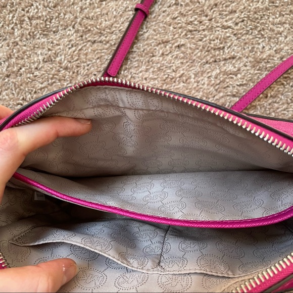 SOLD 💕 MK Jet Set Crossbody Purse - Picture 11 of 11